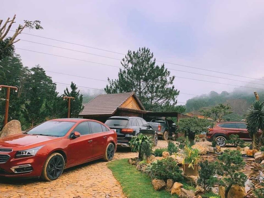 Suoi Thong Dalat Cottage Resort — hotel in Lac Duong