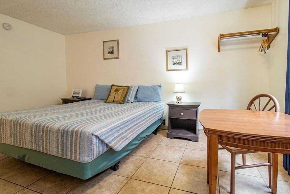 Motel 229 @ Garden of the Gods - photo 25