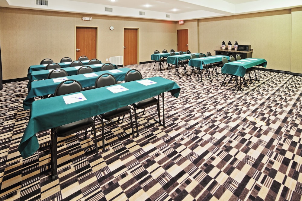 Holiday Inn Express Hotel & Suites Jacksonville By Ihg - photo 20