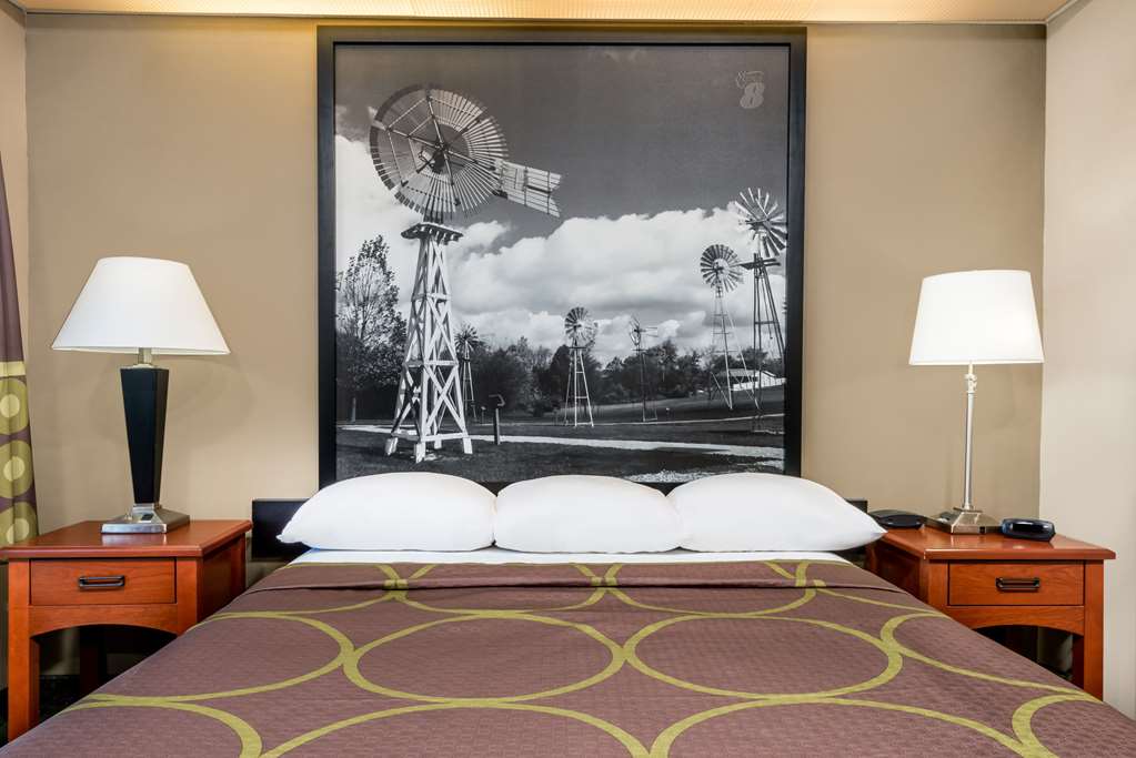 Super 8 by Wyndham Jasper - photo 11