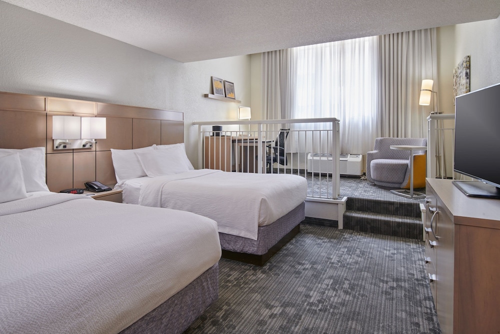 Courtyard by Marriott Columbus Downtown - photo 13
