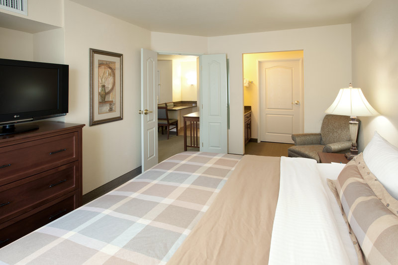 Staybridge Suites Sacramento Airport Natomas - photo 10