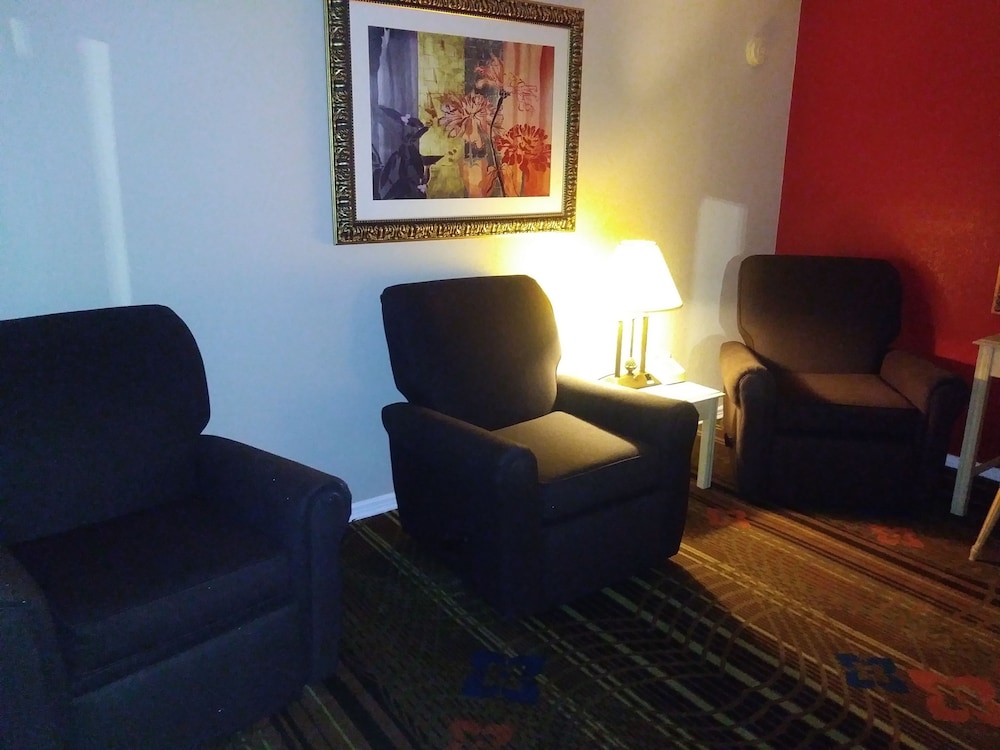 Days Inn by Wyndham Hot Springs - photo 11
