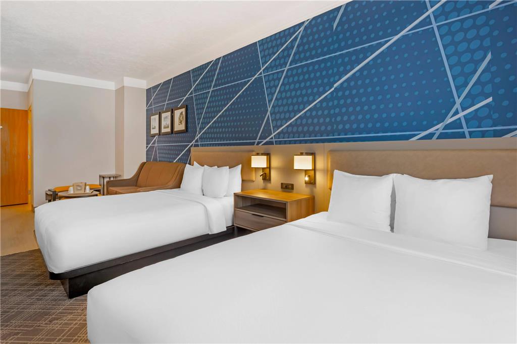 Comfort Suites Salem - photo 20