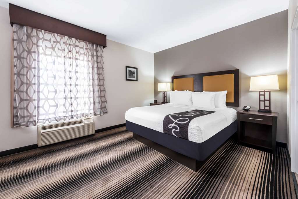 La Quinta Inn & Suites by Wyndham Orange - photo 33