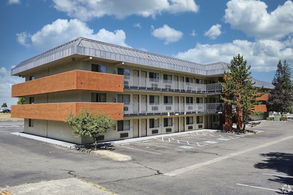 Olympic Inn & Suites - photo 54