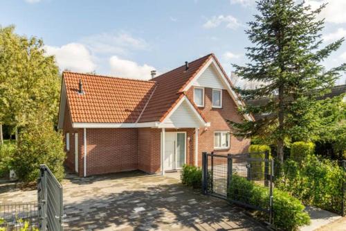 Modern Luxury villa — 4-Star Luxury Hotel in Zeewolde, Netherlands