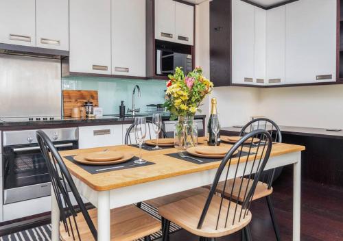 Modern Studio in Mandela Rhodes Place