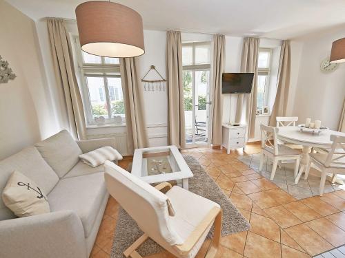 Nur 50 Meter zum Strand Villa Concordia — 4-Star Luxury Hotel in Ostseebad Binz, Germany