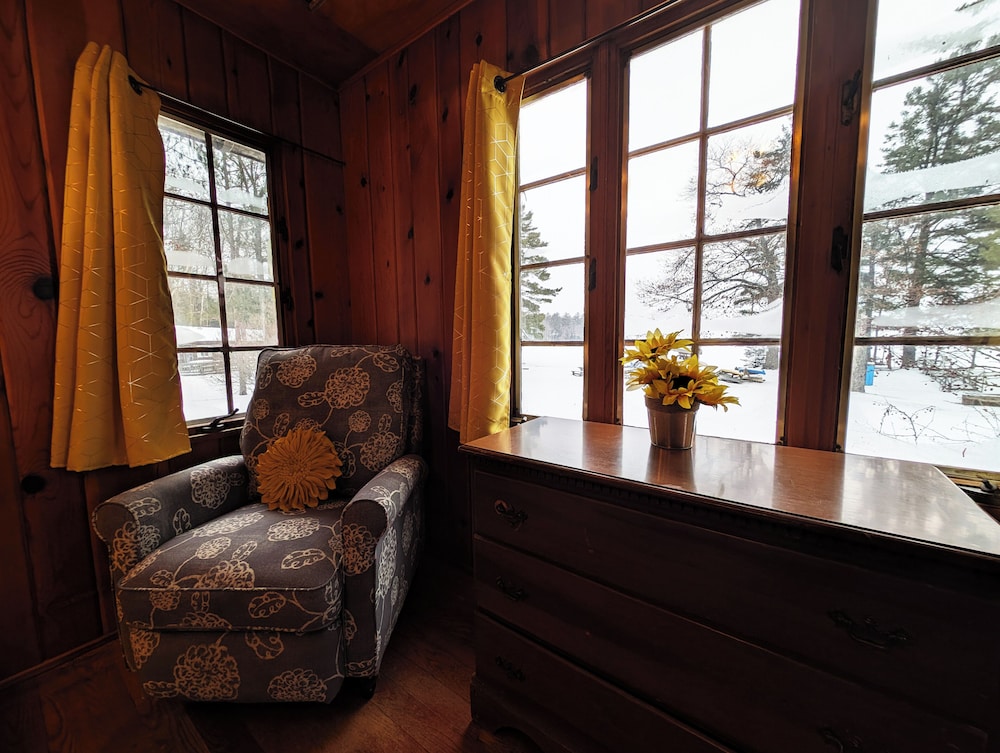 Coadys' Point of View Lake Resort - photo 166