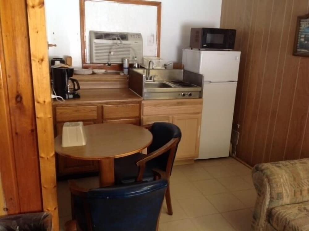 Sun 'N Snow Hotel - photo 15