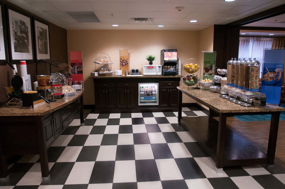 Hampton Inn Jacksonville I 295 East Baymeadows - photo 33