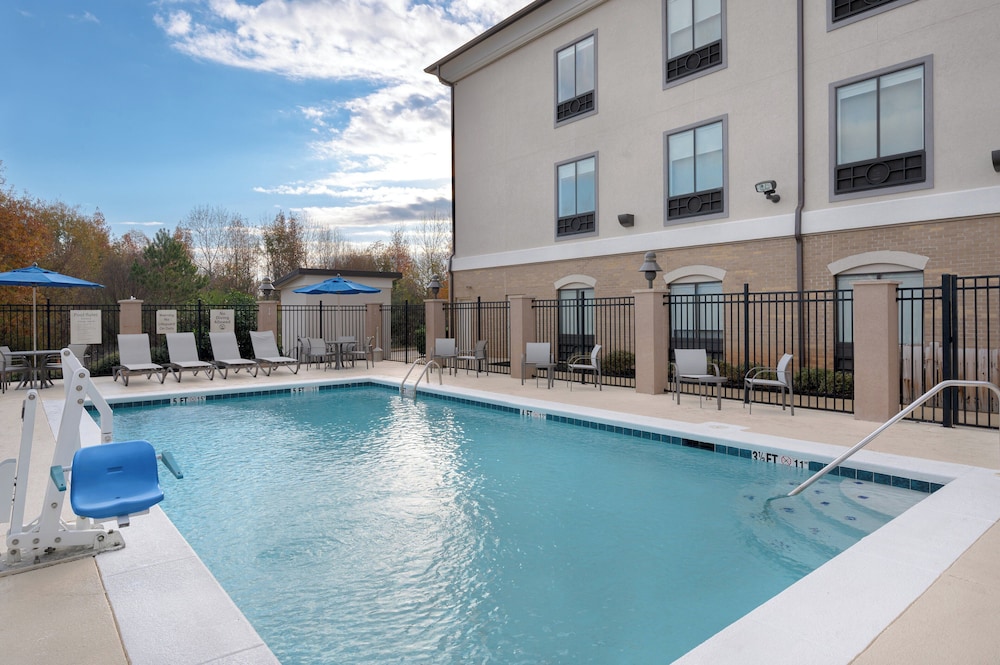 Holiday Inn Express Hotel & Suites Prattville South by IHG - photo 21