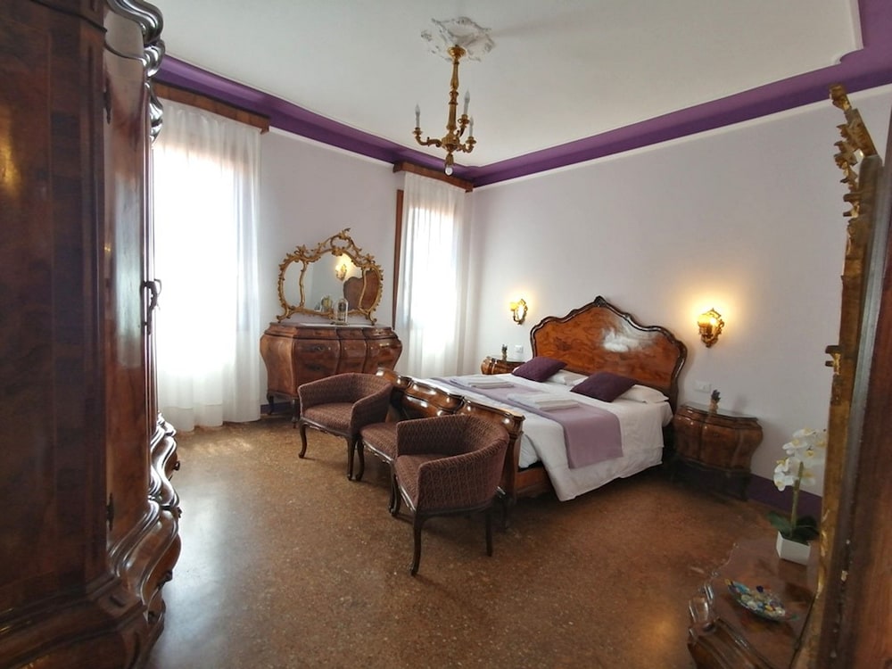 Biennale 252 — 4-Star Luxury Hotel in Venice, Italy