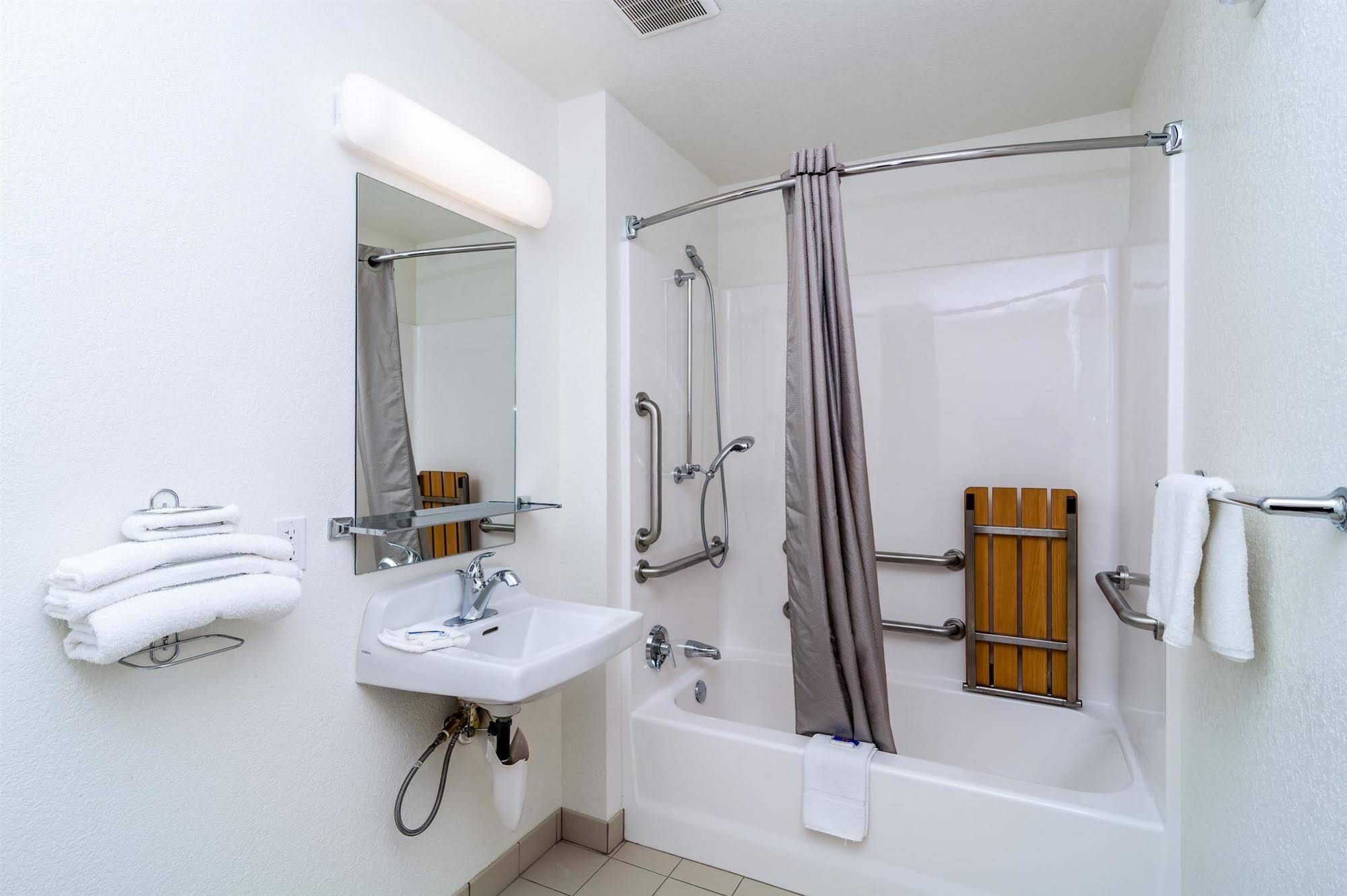 Motel 6 Chicago Elk Grove - photo 3