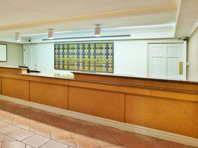 La Quinta Inn Savannah Midtown - photo 5