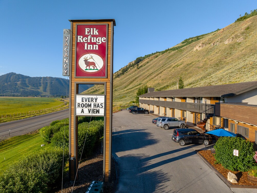 Elk Refuge Inn - photo 107