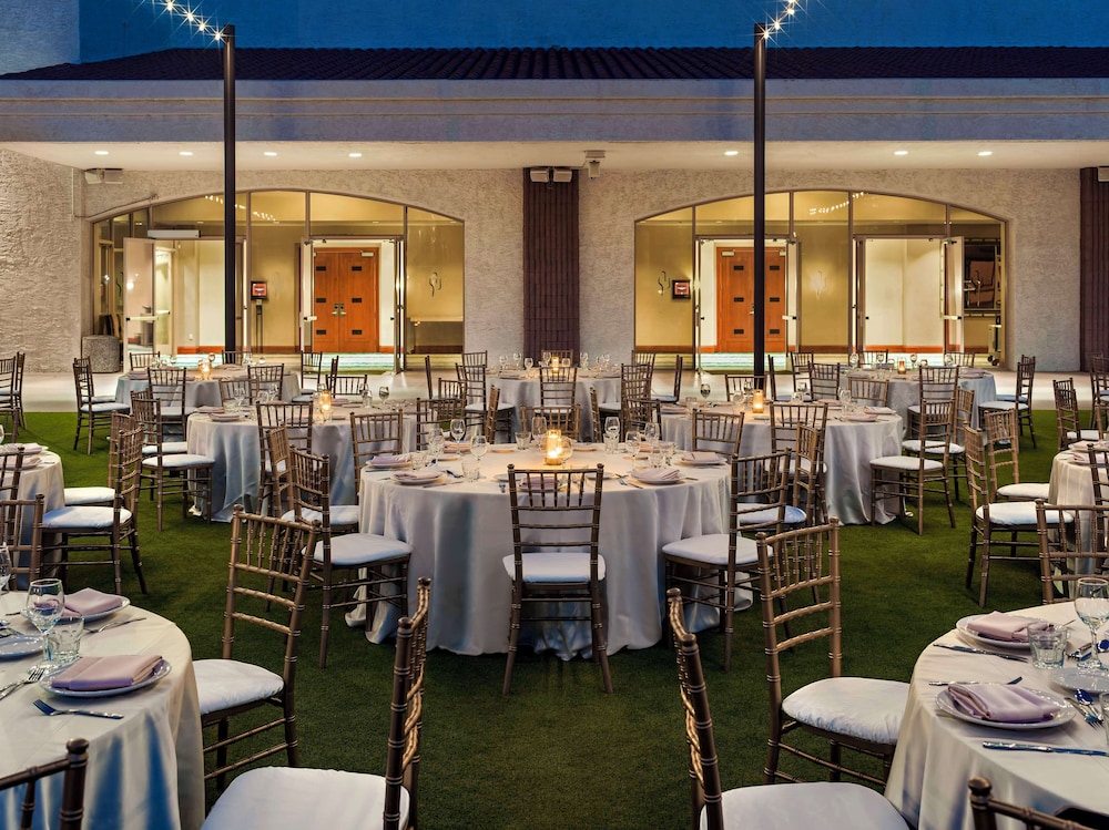 Embassy Suites by Hilton Scottsdale Resort - photo 66