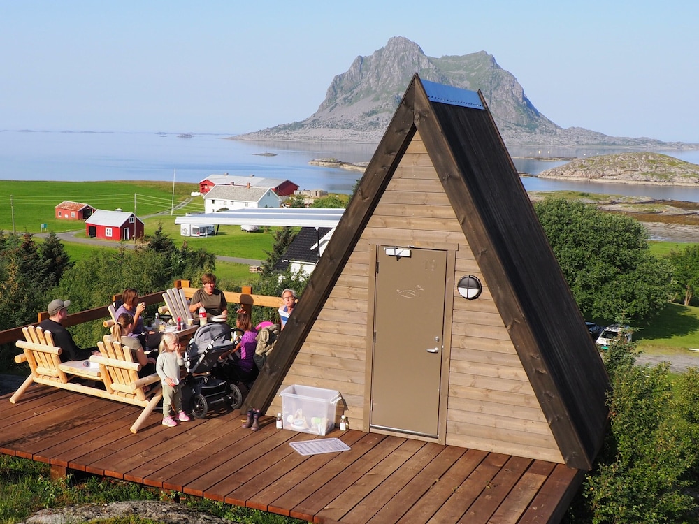 BaseCamp Vega - carbon neutral hotel in Unknown City