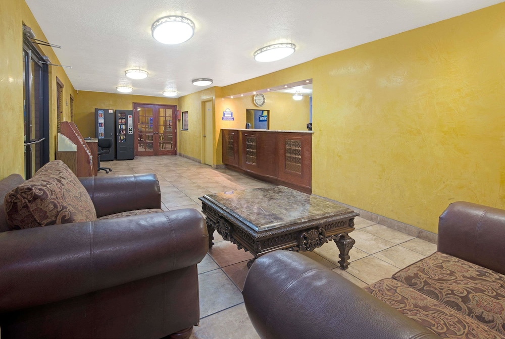 Days Inn by Wyndham East Albuquerque - photo 5