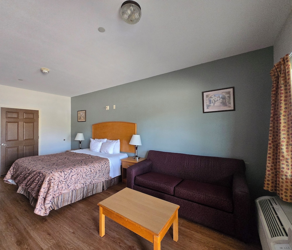 Whitesboro Inn & Suites - photo 7
