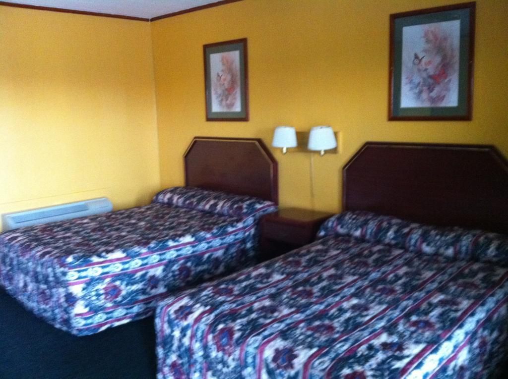 Royal Inn Albertville - photo 6
