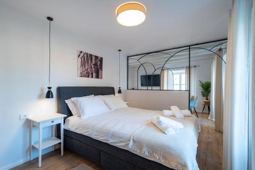 Shee Lu Suites