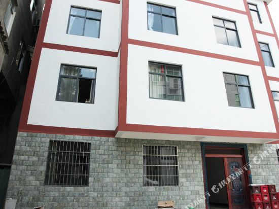 Shengnong Style Inn in Songbai, People's Republic of China