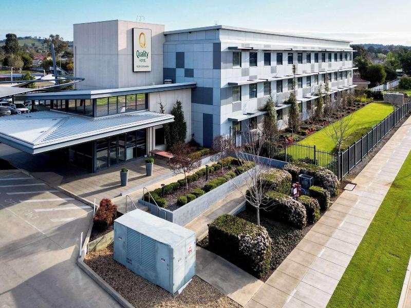Quality Hotel Rules Club Wagga — 4-Star Luxury Hotel in Glenfield Park, Australia