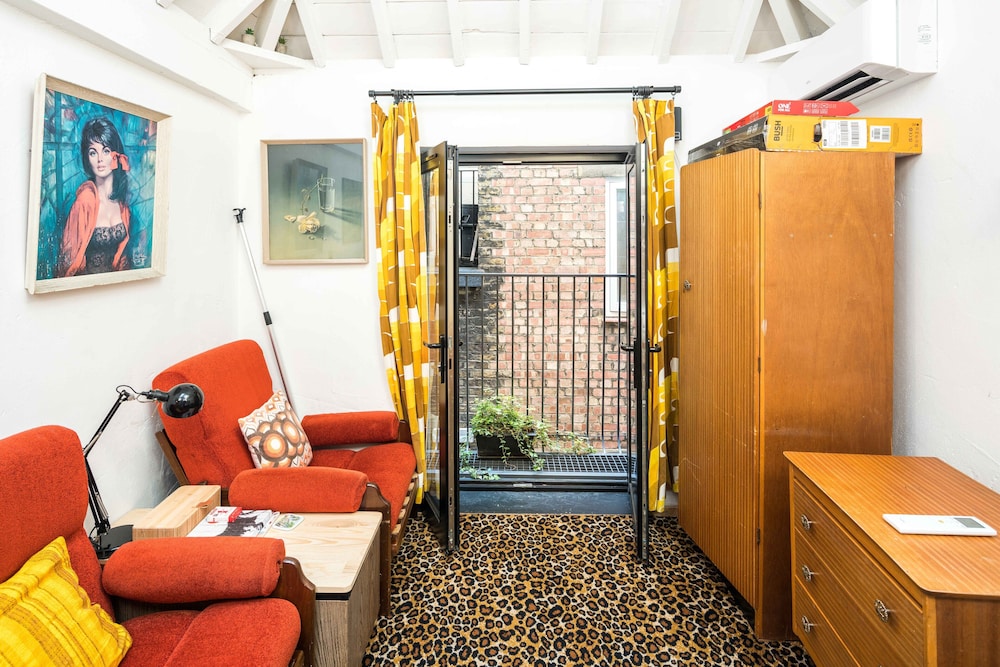 Soho Stables - carbon neutral hotel in London