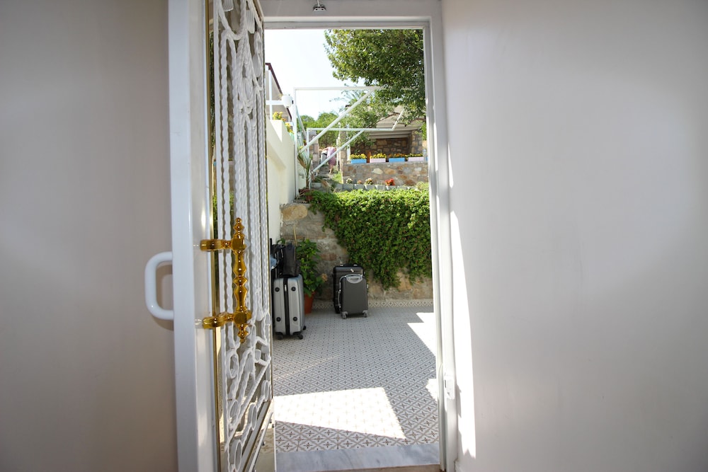 Bozcaada Denizyildizi Otel — Bozcaada — photo 4