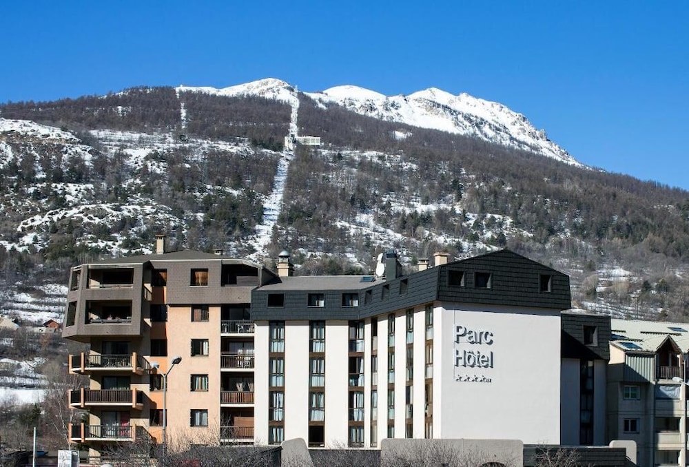 Sowell Hotels Le Parc & Spa — 4-Star Luxury Hotel in Briancon, France