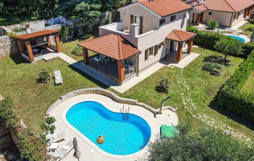 Villa Orchidea — 4-Star Luxury Hotel in Visignano, Croatia