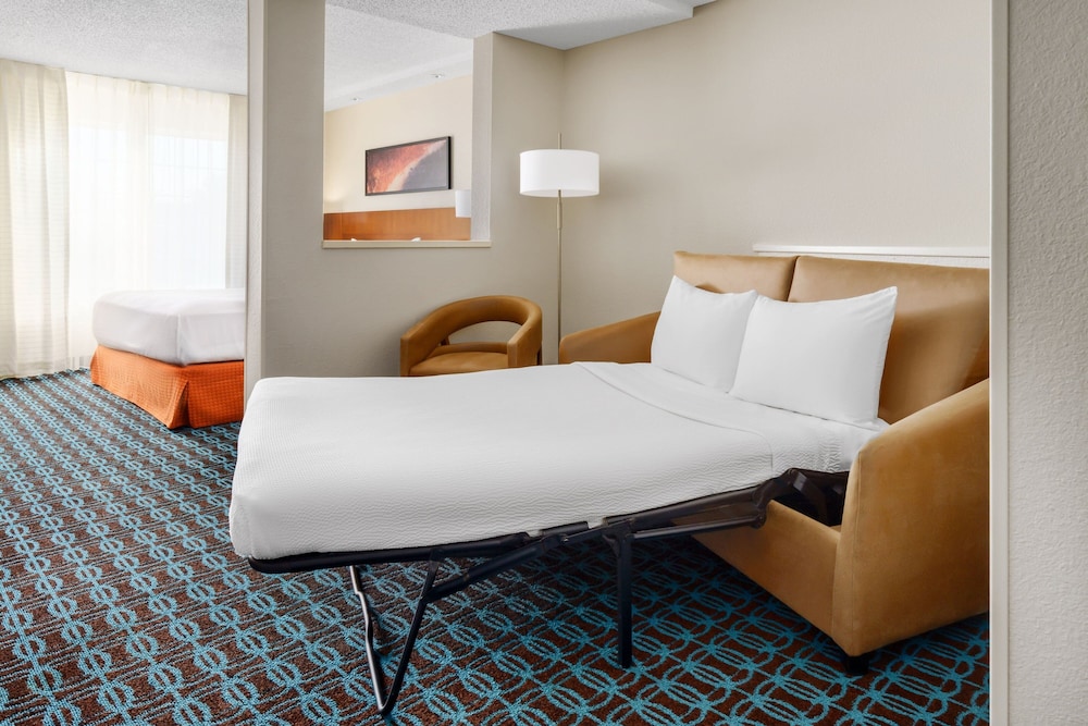 Fairfield Inn & Suites Houston The Woodlands - photo 4