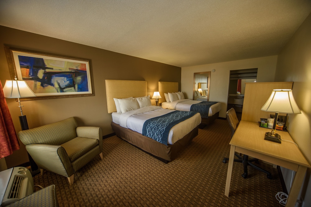 Richland Inn Lawrenceburg - photo 6