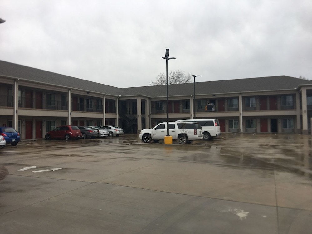 Catoosa Inn & Suites - photo 33