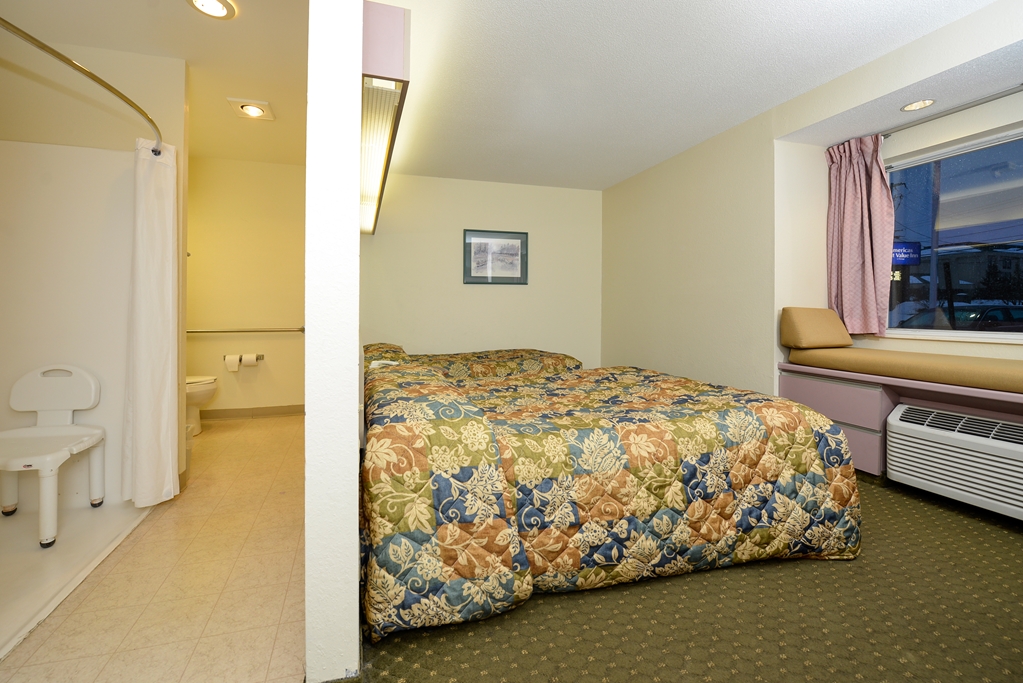Americas Best Value Inn East Syracuse - photo 15