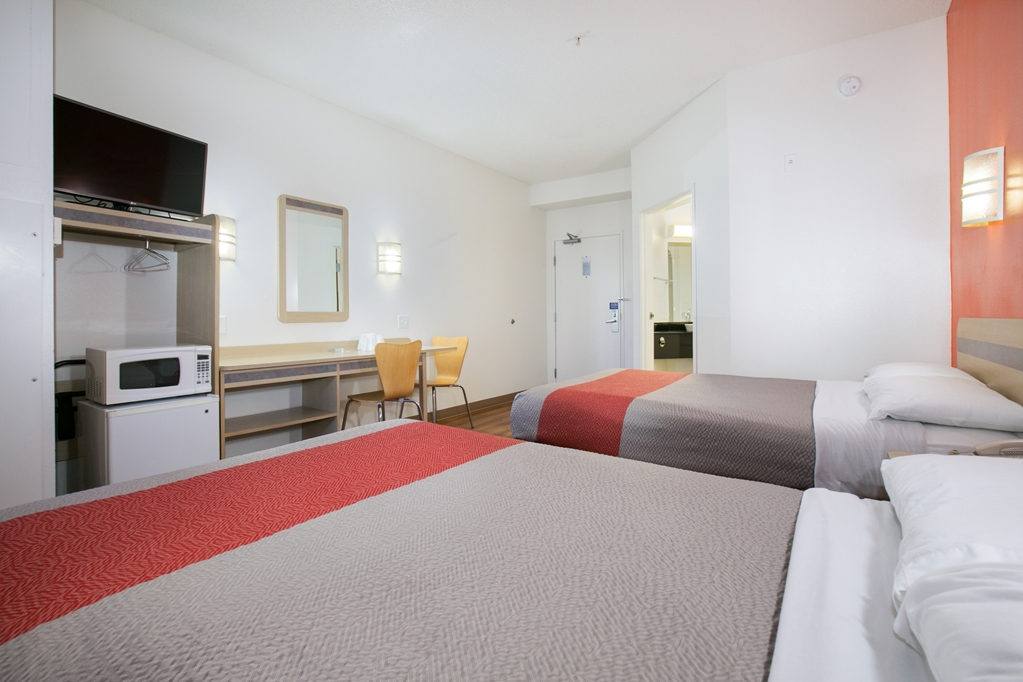 Motel 6 Brooklyn Center MN Minneapolis - photo 18