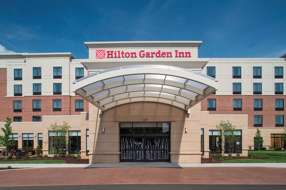 Hilton Garden Inn Akron - photo 36