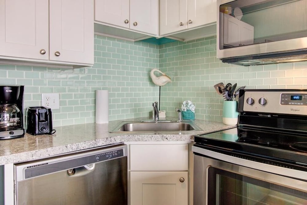 0306 Oceanfront Oasis by Atlantic Towers - photo 10