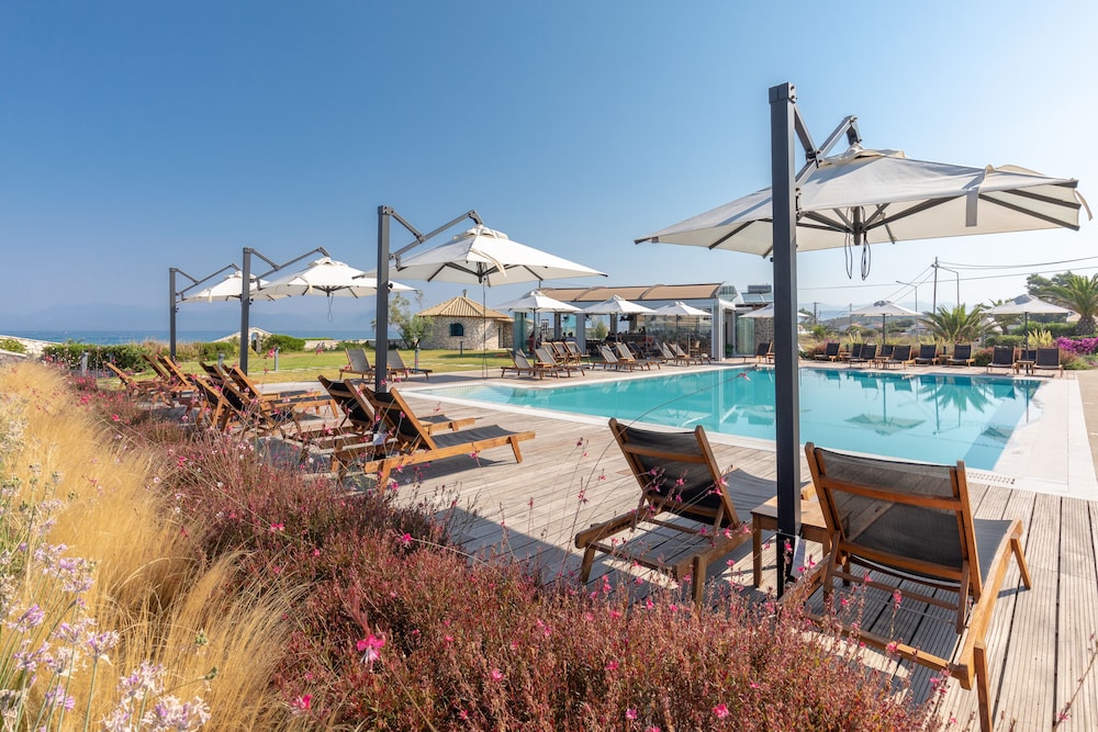 Kyma Suites - carbon neutral hotel in Corfu