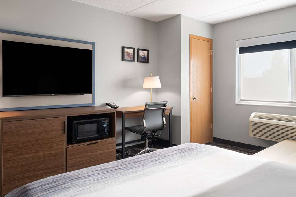 AmericInn by Wyndham Beaver Dam - photo 26