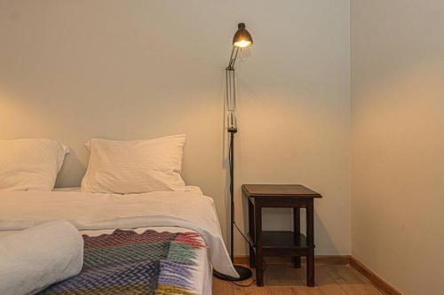 Vintage 2BR Apartment Managed By Wehost