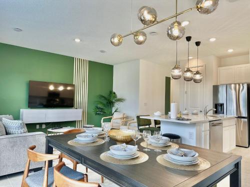 Awesome three bedroom townhome near Disney 322 — 4-Star Luxury Hotel in Davenport, United States