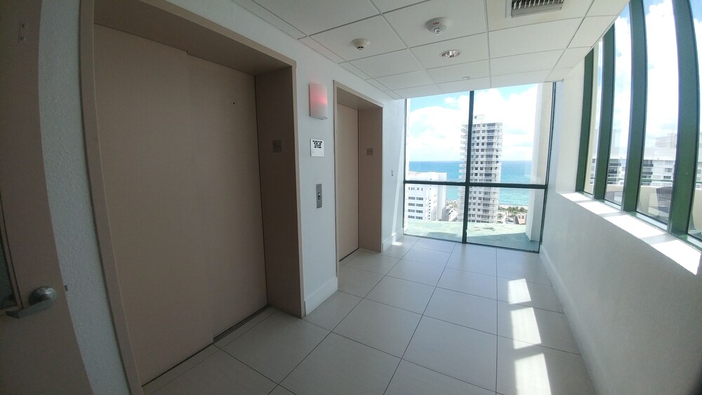 Casablanca on the Ocean West Tower - photo 31