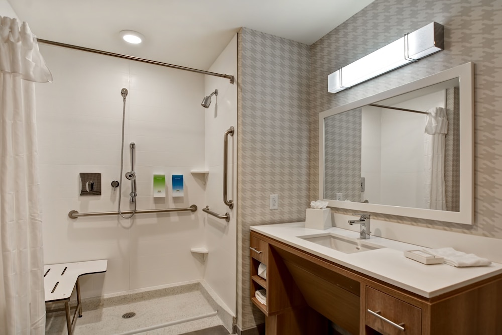 Home2 Suites by Hilton North Scottsdale near Mayo Clinic - photo 32