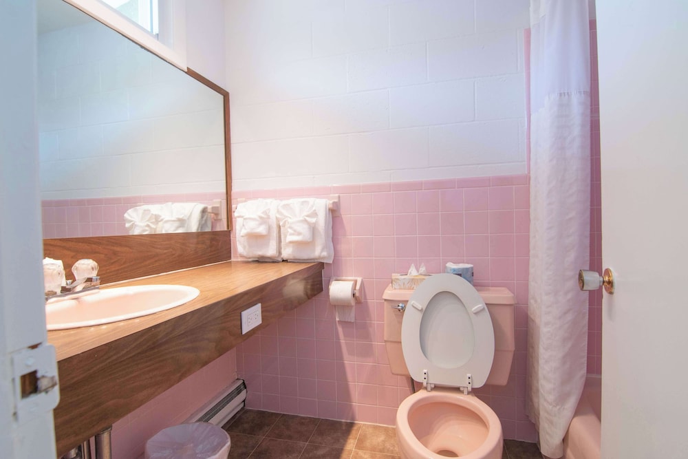 Ocean House Hotel & Motel - photo 126