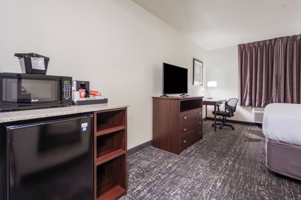 Cobblestone Inn & Suites Holdrege - photo 22