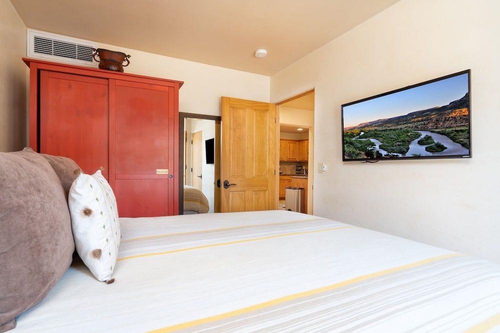 El Corazon by Kokopelli Property Management - photo 12