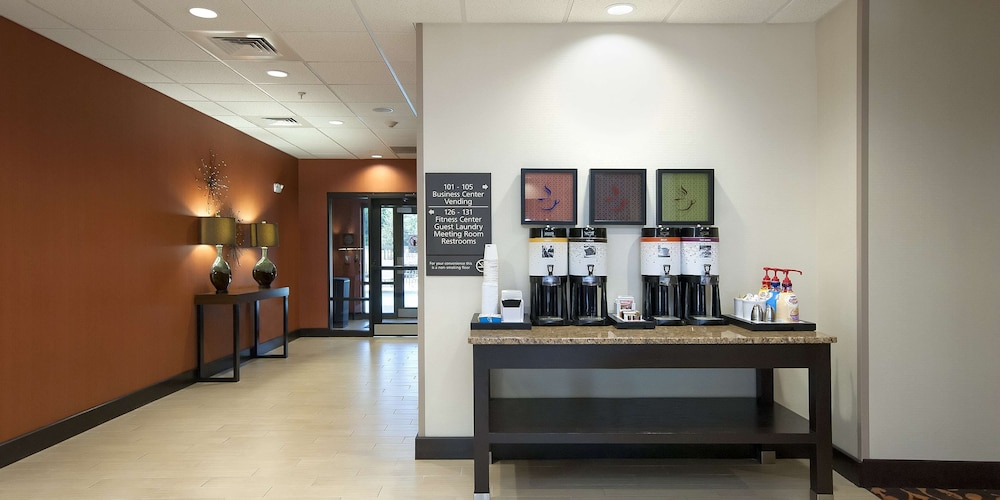 Hampton Inn & Suites Seneca Clemson Area - photo 54